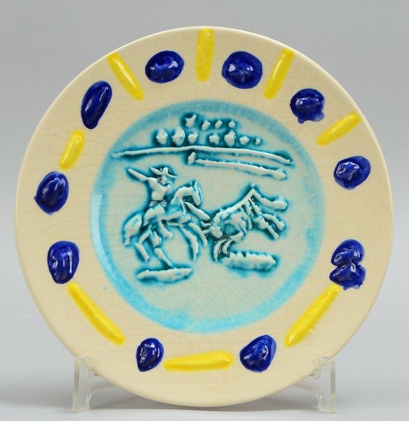 Picasso, Pablo, Künstlerkeramik-Teller, Reliefdarst. ('Stierkampfszene'), Aufl. '114/300'; Ø 22 cm