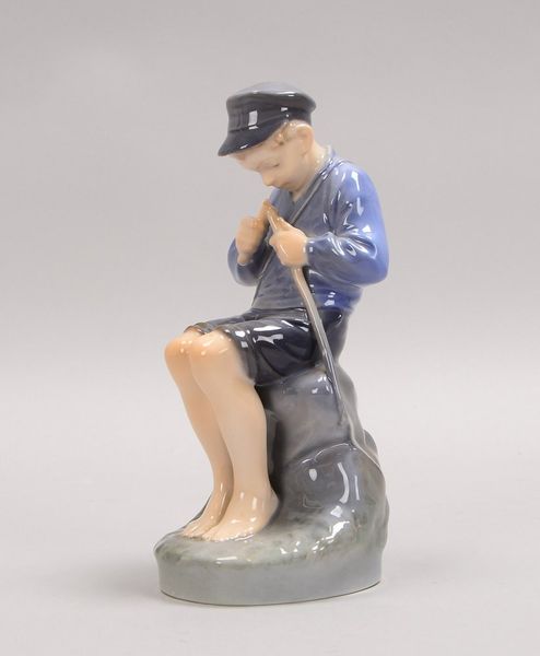 Royal Copenhagen, Porz.-Figur, 'Schnitzender Hirtenbub', Mod. '904', Entw. Chr. Thomsen