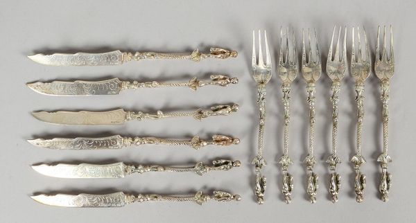 Antikes Obstbesteck, 800 Silber, feine figürl. Gestaltung, Klingengravur, für 6 Pers.