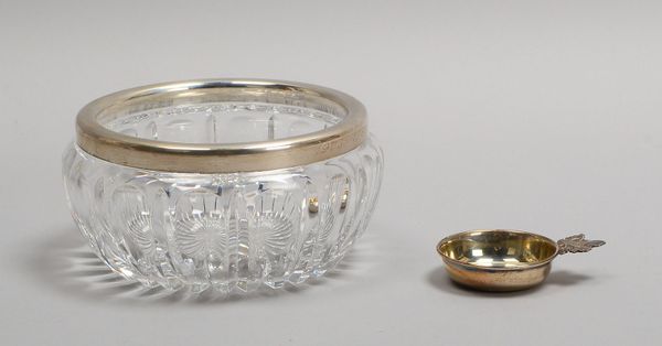 Kristallschale, geschl., mit Silber-Montierung, Ø 14 cm; und Silber-Schälchen, Gew. 25 g