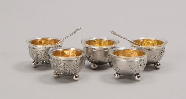 5 Salièren, 800 Silber, mit Glaseinsatz/2x mit Silberlöffel; Gew./ohne Glas: 128 g