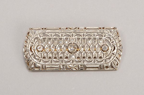 Brosche, 750 GG/WG (gepr.), vielf. Diamantbesatz im Rosenschliff/2x Altschliff