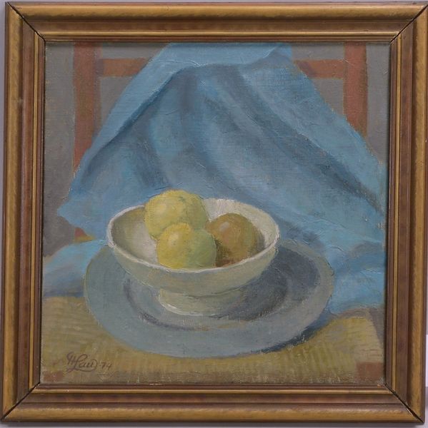 Lau, H., 'Tischstillleben - Äpfel in Schale', Öl/Lw, sign./dat.; Bildmaße 36 x 36 cm