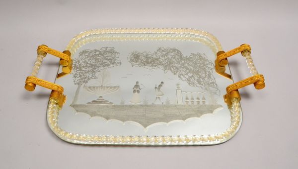 Serviertablett, Glas, mattiertes Motiv, 'Galante Szene', Kordelrand, mit 2x Handhaben