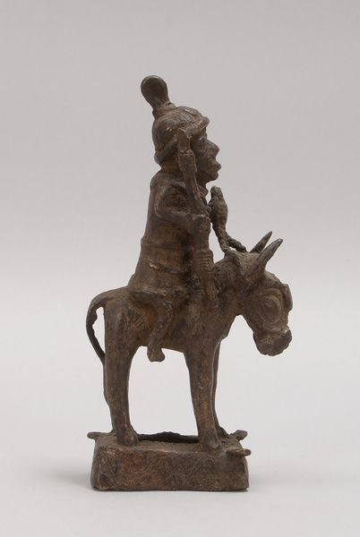 Bronzeskulptur (Benin), 'Reiter auf Esel'; Höhe 22,5 cm