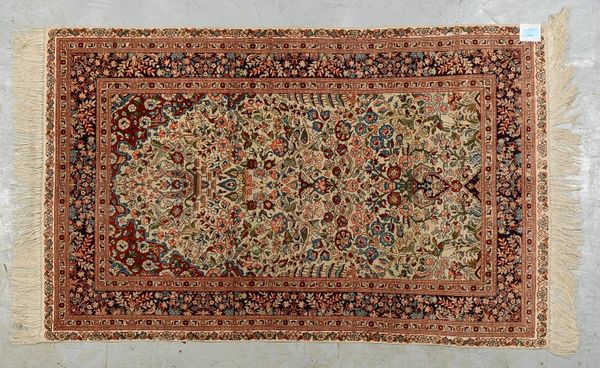 Hereke, Seide auf Seide, sehr feine Kn., ca. 1 Mio. Kn./qm, gleichm. Flor - guter Zust.
