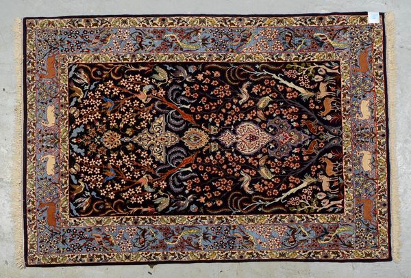 Isfahan, Korkw. auf Seide, sehr feine Kn., ca. 800.000 Kn./qm, mit Paradiesmotiv
