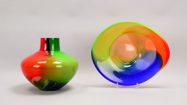 Gr. Vase/Schale, Klarglas mit mehrfarb. Unterfang/verlaufend; Höhe 27,5 cm, Ø 43 cm