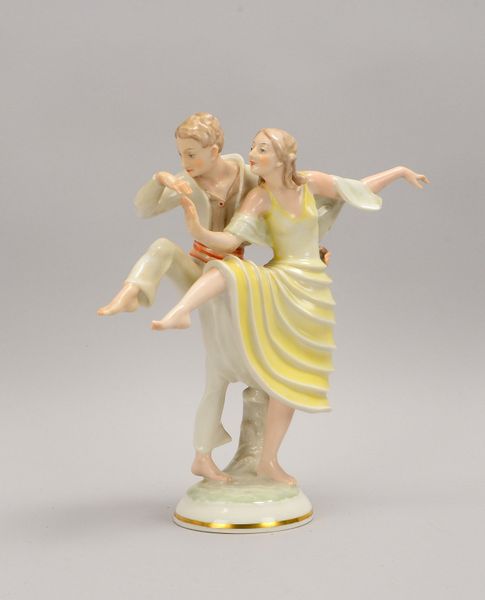 Hutschenreuther/Selb, Porz.-Figur, 'Tanzendes Paar', farbig staffiert, Entw. C. Werner