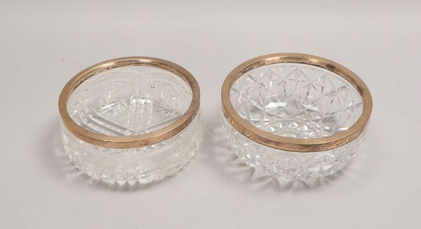2 Schalen, Kristallglas geschliffen, mit 800 Silber-Montierung; Höhe 9,5 cm, Ø 21 cm