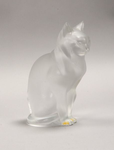 Lalique/France, Glasfigur, 'Sitzende Katze', plastische Ausf., signiert; Höhe 21 cm