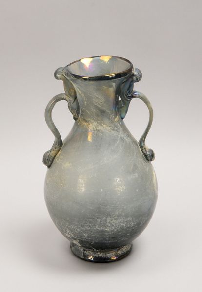 Glasvase, alt, mit Kalzifizierung und iris. Oberfläche, 2x seitl. Henkel; Höhe 30 cm