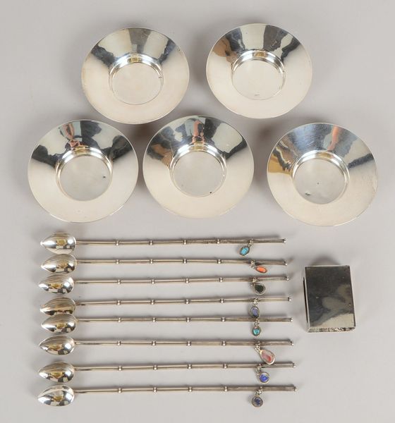 Silber-Servierteile: 8x Trinkstäbe/Cocktaillöffel, 4x Schälchen, 1 Zündholz-Etui