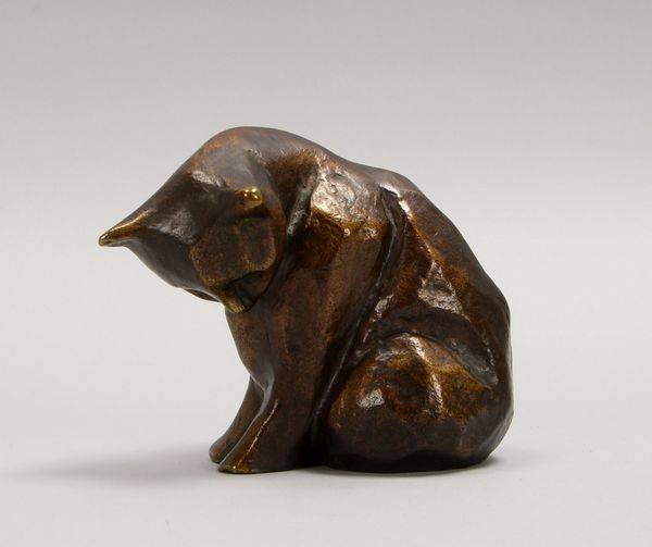 Bronzeskulptur, 'Katze', Aufl. '67/100', unterseitig monogrammiert 'MB'; Höhe 12 cm