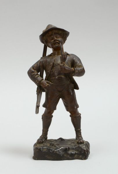 Bronzeskulptur, 'Jäger mit Gewehr und Pfeife', im Sockel signiert; Höhe ca. 21 cm