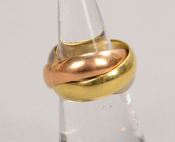 Ring, 585 Gold/tricolor (gest.), in der Art eines 'Trinity-Rings'; RG 56, Gew. 16,50 g