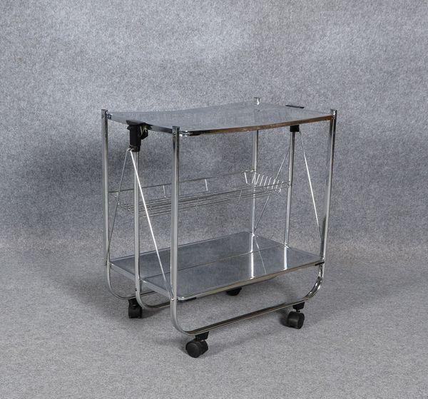 Servierwagen, Chromgestell, mit 2x Ebenen/mit Zwischenablage, auf Rollen; Höhe 69 cm