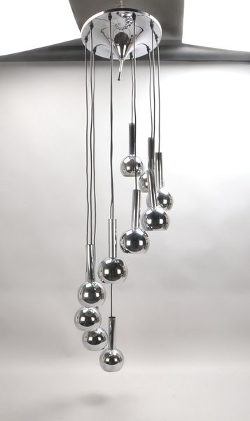 Designer-Deckenlampe, 10-fl., Metall verchromt, in gewendelter Kaskadenform