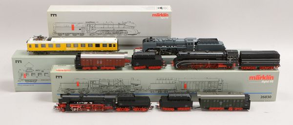 5 Loks, Märklin 'Digital H0' ('26830', '37080', '37881', '49960', '49963'), und 1 Waggon