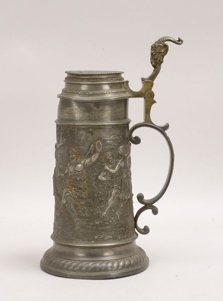 Deckelhumpen, Zinn, mit Bacchanten-Szene, scharn. Deckel mit figürl. Drücker; Höhe 29 cm