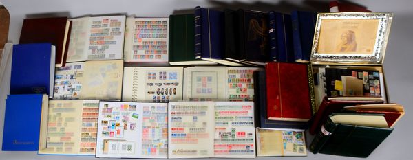 Briefmarken: 'USA', 'Ungarn', 'Schweiz', 'DDR'/'BRD', 'Berlin', 'Zeppelin', u.a.; in 9x Alben