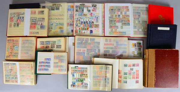 Briefmarken: 'Alle Welt', schöne Zusammenstellung mit viel Mat., in 11x gr./5x kl. Alben