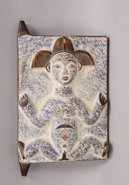 Getreidespeicher-Tür, Holz mit geschn. Relief ('Männerfigur'), farb. gefasst; Maße 41 x 29 cm
