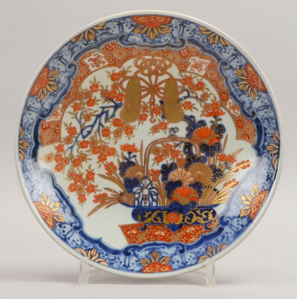 Schale/gr. Teller, Imari-Arbeit, Unterglasur in Rot/Blau, goldstaff., 8-f. gemarkt