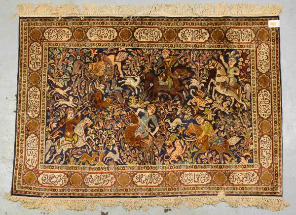 Kaschmir-Seidenteppich, feine Kn., jagdl. Motiv, Bordüre mit Kartuschen/arab. Schrift