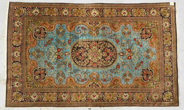 Ghom, Seide auf Seide, feine Knüpfung, Flor in gutem Zustand; Maße 222 x 137 cm