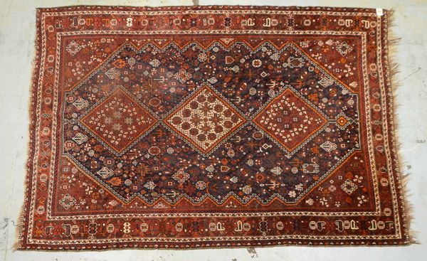 Orientteppich, mittelfeine Kn.; Maße 287 x 207 cm (Gebrauchssp./kl. Restaurationen)