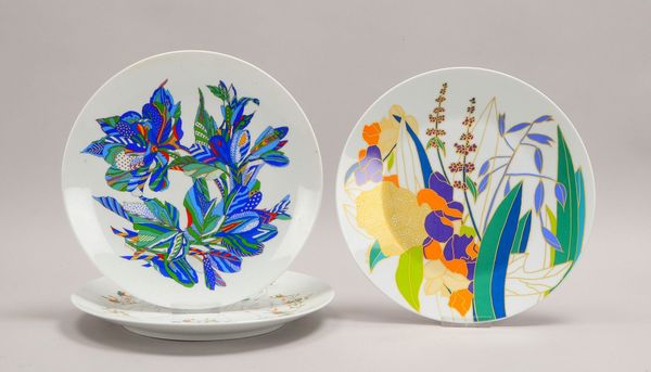 Rosenthal Studio Line, 3 Sammlerteller, versch. Ausf., mit Wandaufhängung; Ø 32,5 cm