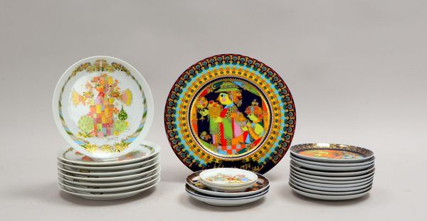 Rosenthal, 24x Sammler-Wandteller (Weihnachtsmotive/'Concertina'), versch. Ausf.; Ø 29,9 cm