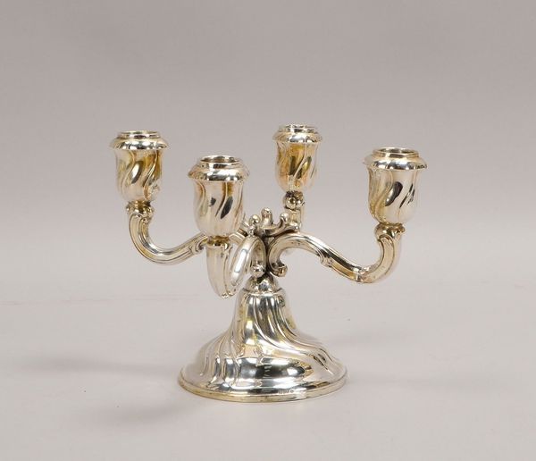 Tischkerzenleuchter, 800 Silber, 4-flammig - Stand gefüllt!; Höhe 16,5 cm, Gew. 660 g