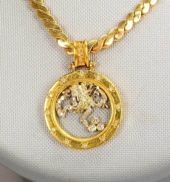 Collier, 750 GG (gest.), vergl. Anh. mit Diam., Federringschließe; Gew. Kette 13 g, Anh. 10,50 g