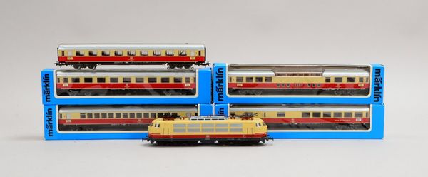 Modelleisenbahn, Märklin 'H0': E-Lok der DB Nr. '3054, mit 5x Waggons der DB Nr. '4095'-'4099' - wie