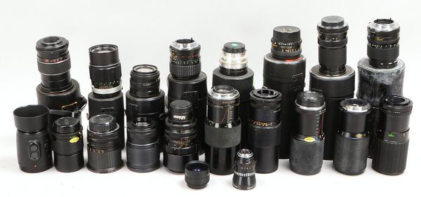 Fotogr.-Konvolut, Kamera-Obj.: Panagor, Maginon, Hanimex, Makinon, Soligor, u.a., 20 St.