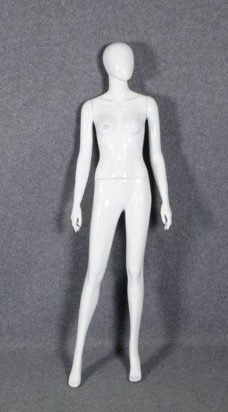 Schaufensterpuppe, Kunststoff/weißer Klavierlack, Körperteile steckbar; Höhe 180 cm