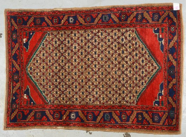 Koliai-Orientbrücke, mittelfeine Knüpfung, Flor in gutem Zustand; Maße 152 x 112 cm