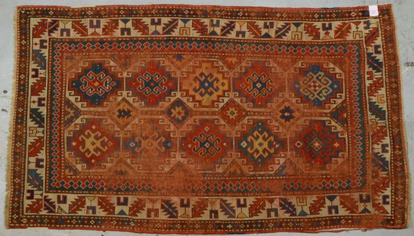 Moghan-Orientbrücke, antik, Pflanzenf. - Restaurierungsobjekt; Maße 130 x 223 cm