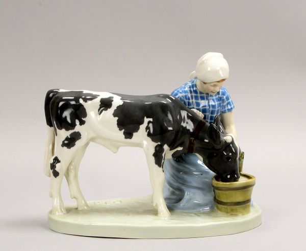 Meissen, 'Bäuerin mit Kalb', Modellnr. 'B254', Entw. Otto Pilz, auf Natursockel/sign.