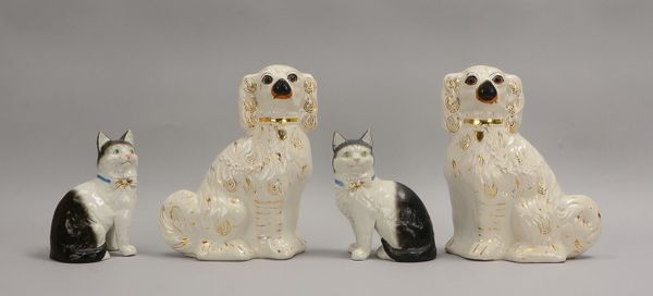 Beswick/England (ca. 1960er J.), 2 Paar Kamin-'Hunde'/'Katzen', Staffordshire-Keramik