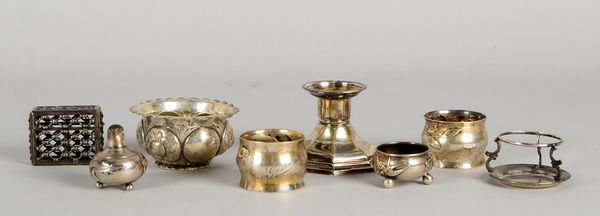 Tischsilber: 2x Schalen, 2x Serviettenringe, 1 Tischkerzenhalter, u.a.; Gew. 422 g