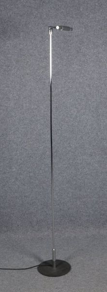 Cini & Nils, Designer-Stehlampe, Chrom/Eisenfuß, Entw. Franco Bettonica