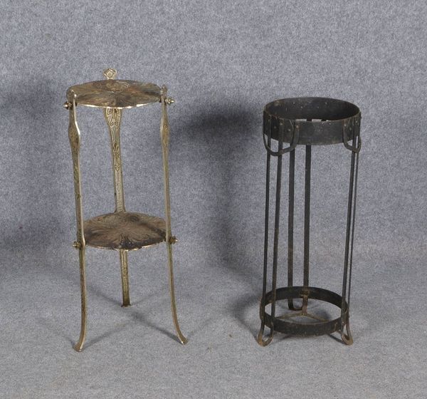 Étagère und Topfständer (Jugendstil), Gusseisen/Schmiedeeisen, 1x unterseitig gem.