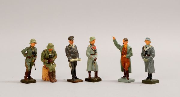 Lineol-Spielzeugfig., 6 Stück: 4x 'Offiziere', 1 Sammlerfig./1 Sitzfig. mit bewegl. Arm