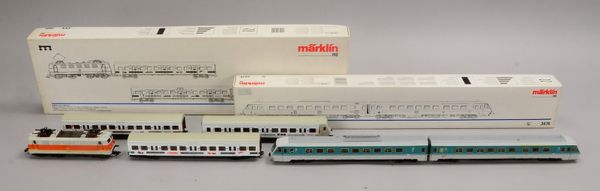 Märklin 'H0', 2 Sets: '2849 S-Bahn-Zug', mit 'E-Lok BR141', '3476 Diesel-Triebw.-Zug'