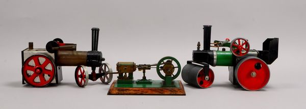 3 Dampfmaschinen-Modelle: 2x Mamod (England) - 1x 'SR 1A'; und 1x liegend ventilgest.