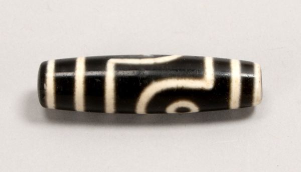 Anhänger (Tibet), Achat, Stein mit 2x 'Augen'; Länge 5,5 cm