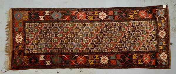 Antike kaukas. Galerie, Wolle auf Wolle, Krabbenbordüre, 4-f. sign./dat., orig. Erhaltung